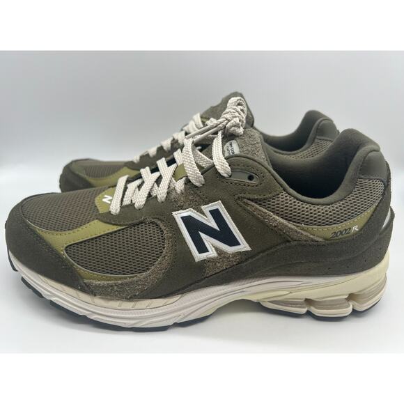 New Balance 2002R Olive/Khaki M2002RZD Men's Sneakers Size 11 - Picture 2 of 12